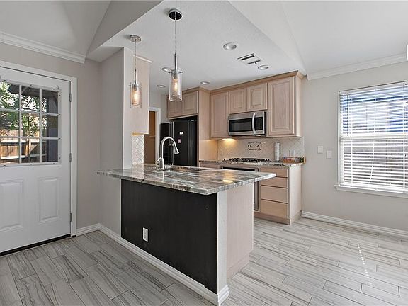 2nd image of 5303 Lark Creek Dr