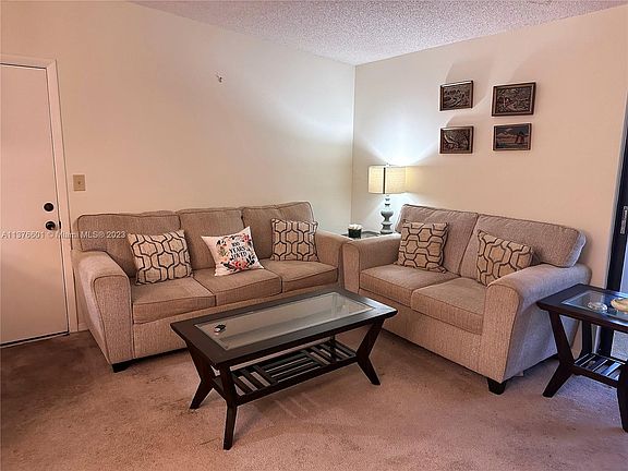 4th image of 9690 S Belfort Cir #H4