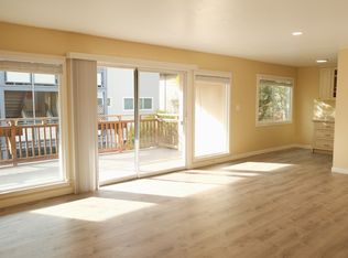 7 Oak Tree Ln #3, Fairfax, CA 94930