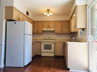 J19 Shirley Ln, Trenton, NJ 08648