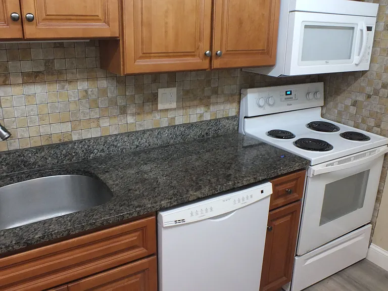 220 Swanson Rd #602 — Photo 7