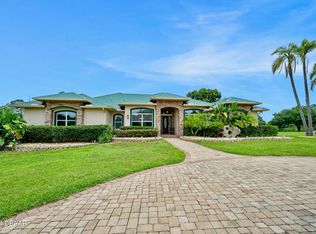 735 Johnson Lake Rd, De Leon Springs, FL 32130