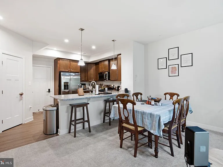 212 Matisse Pl — Photo 16