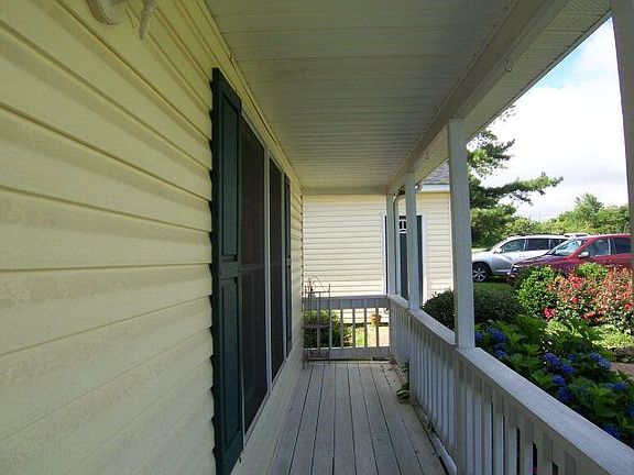 2nd image of 112 Ohana Ln