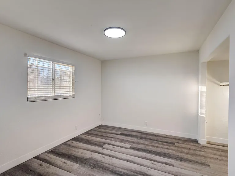 1922 Fairfield Ave #101 — Photo 13