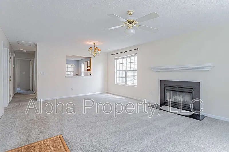 2 bed, 2.0 bath, 1055 sqft, $1,250 — Photo 2