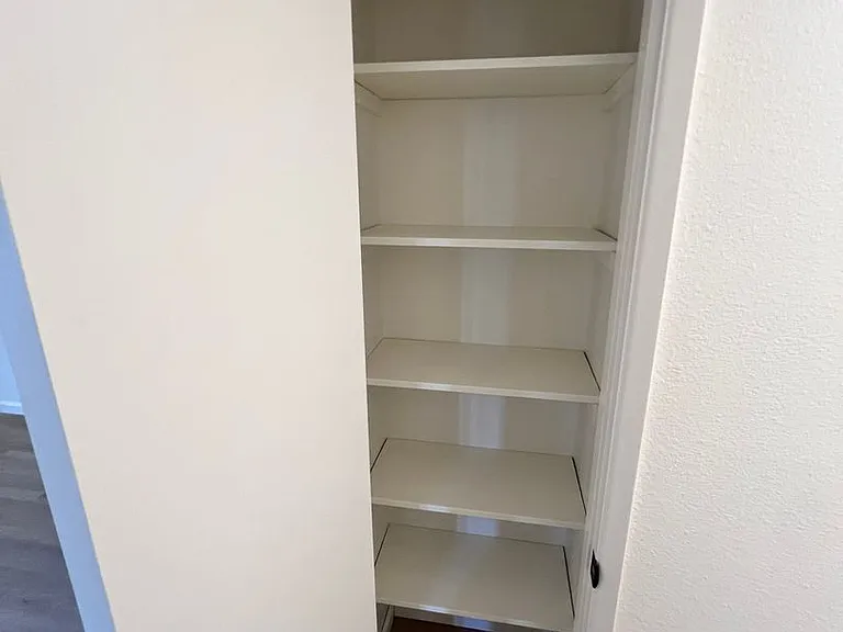 The Clairmont — Photo 14