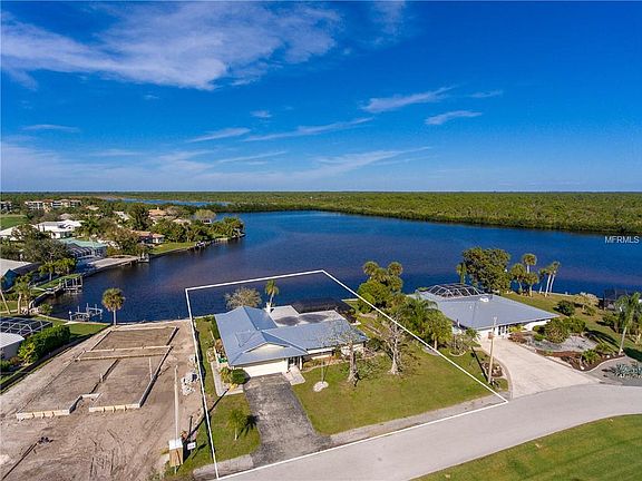 4th image of 450 Coral Creek Dr