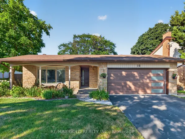16 Monterey Rd, Kitchener, ON N2B 1V3