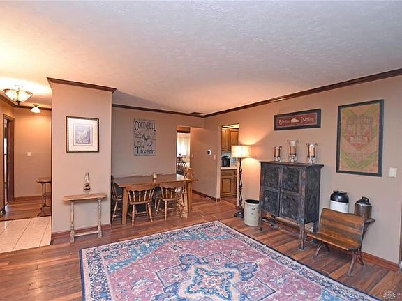 5th image of 451 Nunn Ave