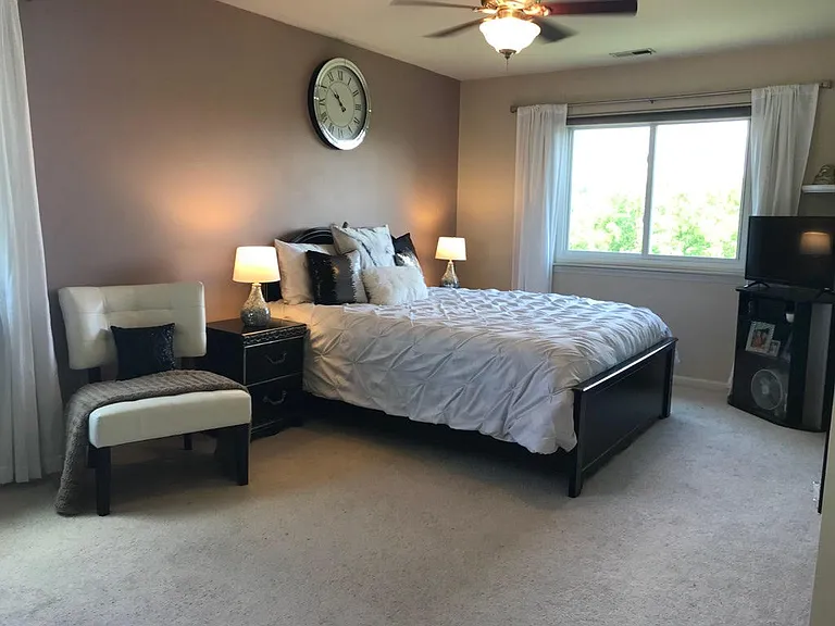 300 Crestview Dr #D — Photo 12
