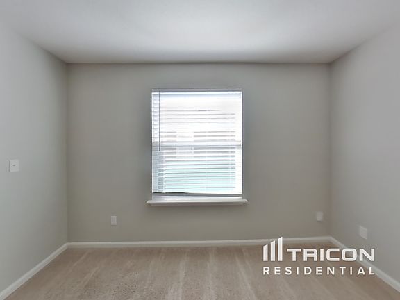 3rd image of 77834 Lumber Creek Blvd