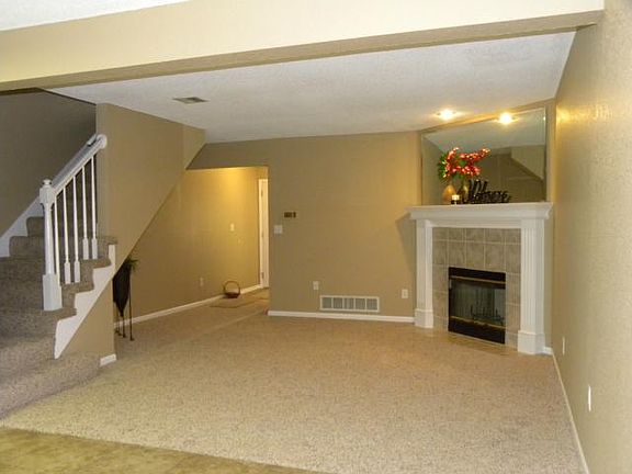2nd image of 6065 NE Moonstone Dr