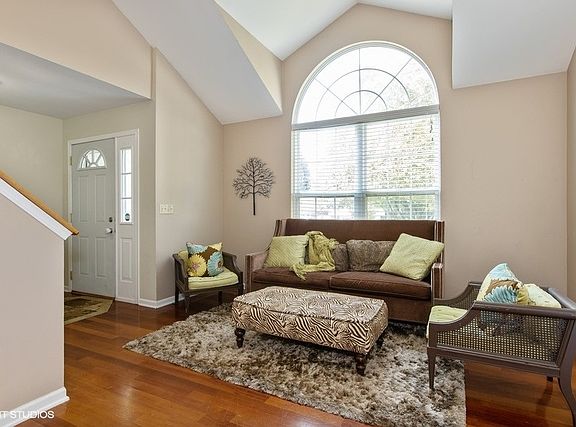 3rd image of 1808 Whispering Oaks Ct