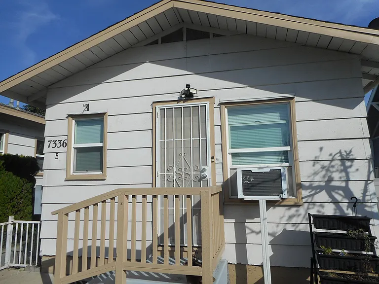 7336 Comstock Ave #B — Photo 10