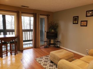 9317 S Pointe Retreat Dr #53, Bloomington, IN 47401