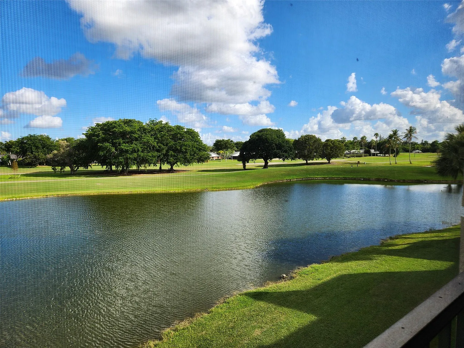 2 bed, 2.5 bath, 1260 sqft, $3,000 — Photo 3