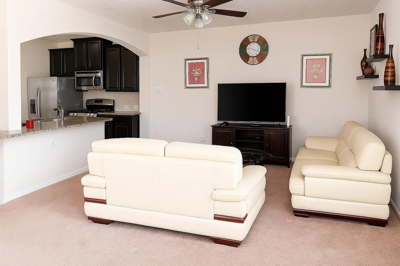4 bed, 2.5 bath, 2000 sqft, $3,600 — Photo 2