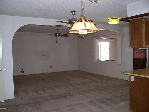 3rd image of 3651 W Vogel Ave