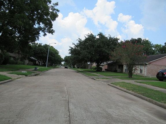 5th image of 3846 Westmeadow Dr