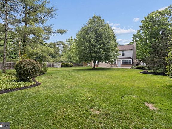 3rd image of 1297 Quarry Commons Dr
