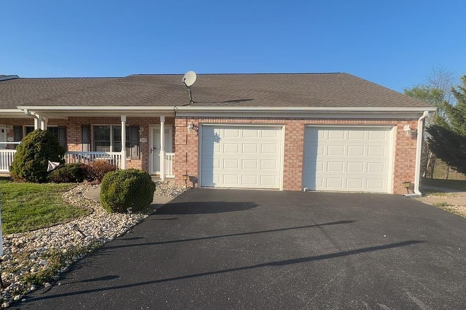 1st image of 756 Largo Dr