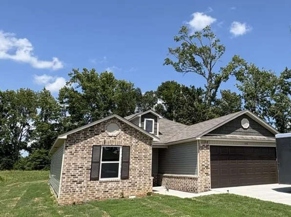 100 Terrence Dr, Beebe, AR 72012