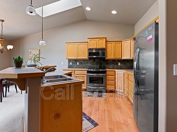 5th image of 5211 S Myrtle Ln