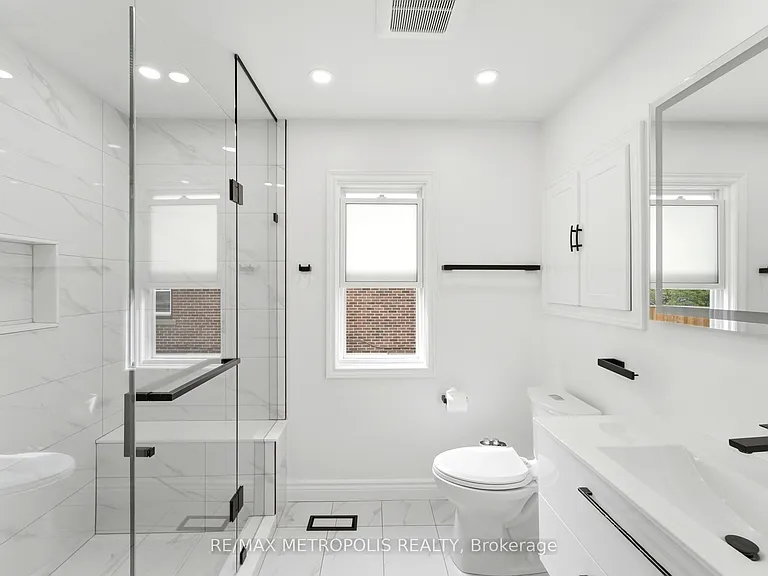 56 Charing Cross St #MAIN BSMT — Photo 12