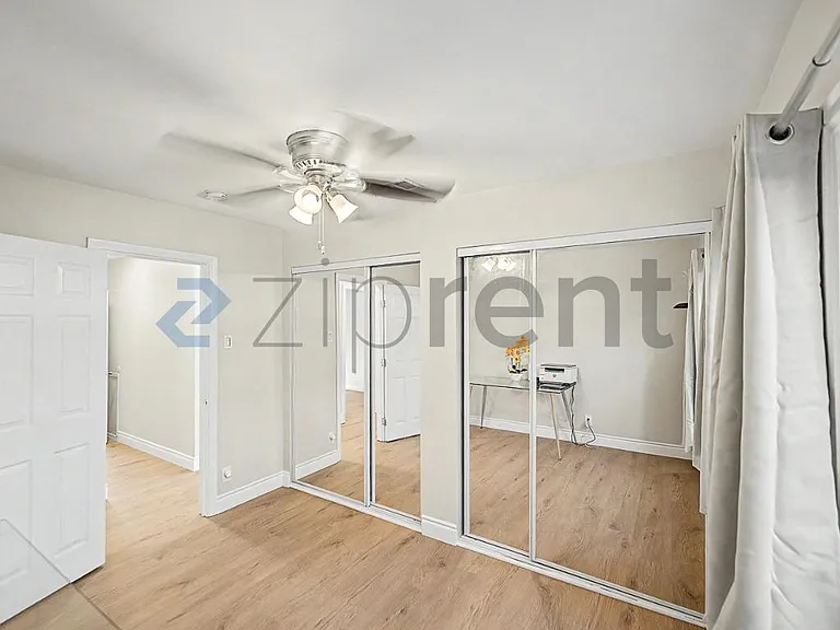 3419 Holyoke Dr — Photo 25