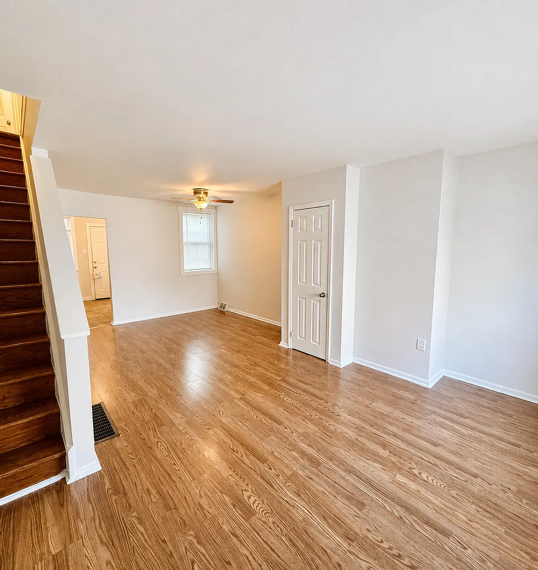 3-Bedroom Harrowgate Rowhome with Central Air — Photo 2