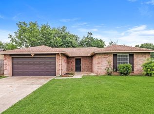 3002 Sherborne St, Pearland, TX 77584