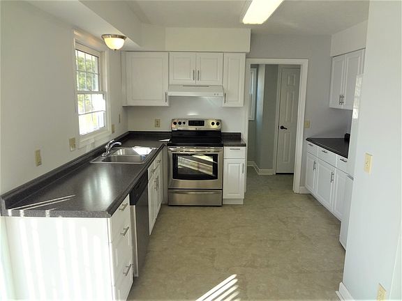 5th image of 2415 Isaac Ln