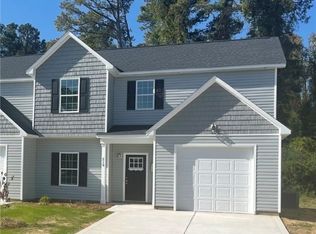 219 Willborough Ave, Fayetteville, NC 28303
