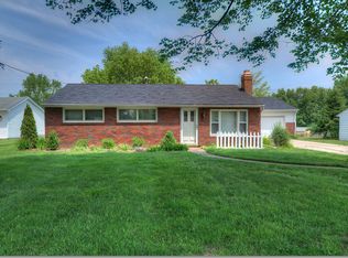 1951 Edgewood Dr, Twinsburg, OH 44087