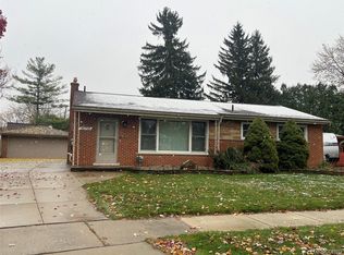 36795 Greenbush Rd, Wayne, MI 48184