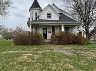 518 N Willow St, Stanberry, MO 64489