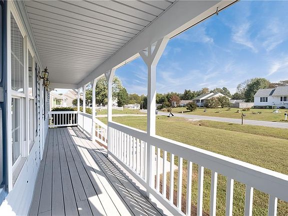 4th image of 21320 Deodora Ct