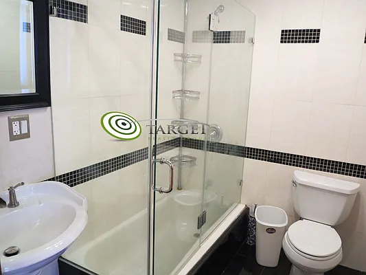 Rented by Target Realty Group | media 8