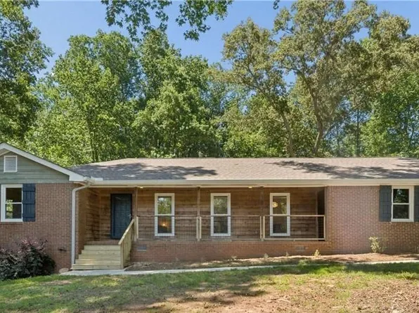 642 Sheppard Rd, Stone Mountain, GA 30083