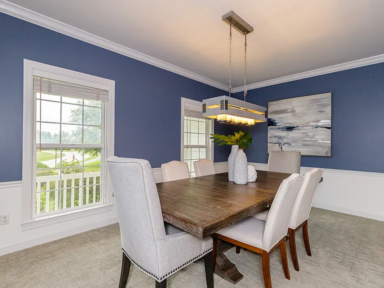 120 Roehampton Ln — Photo 42