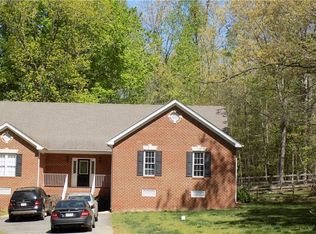 13713 Swiftrock Ridge Dr, Chesterfield, VA 23838