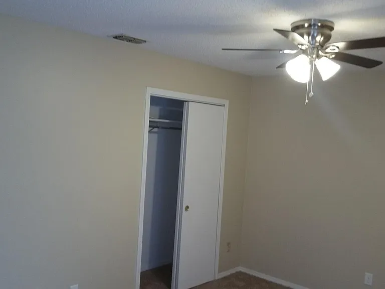 5722 Pheasant Ct — Photo 6