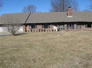 7630 Chez La Terre Dr, Smithville, MO 64089