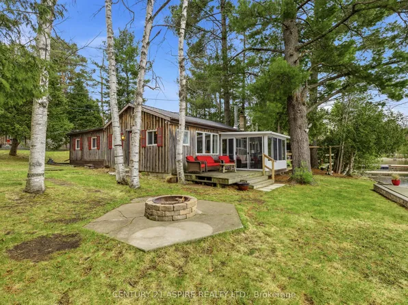 1023 Perry Point Ln, North Frontenac, ON K0H 1B0