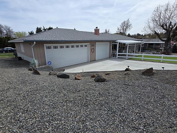 2nd image of 2908 Richey Rd