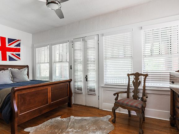 5th image of 1508 N Robinson Ave #2