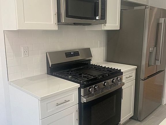 3rd image of 65-65 Wetherole St #6S