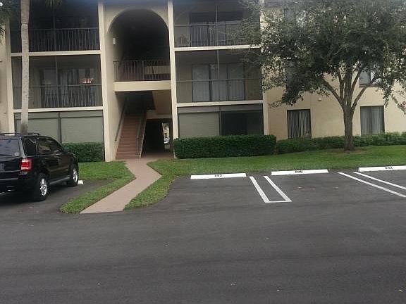 2nd image of 201 Foxtail Dr APT C3