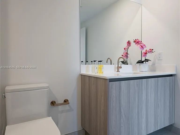 77 SE 5th St #2602 — Photo 4